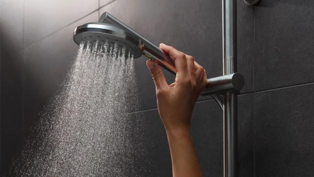 Tips Cepat Membersihkan Shower Agar Tidak Berkarat